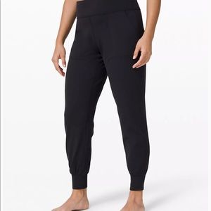 lululemon Align™ Jogger 28"